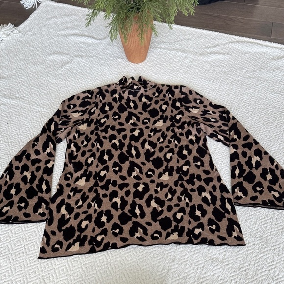 Dennis by Dennis Basso Women’s Leopard Brown Blouse Size M - Picture 8 of 8